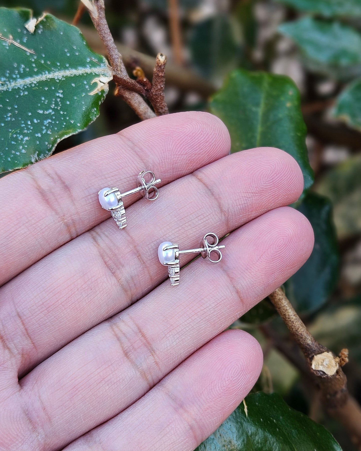 Freshwater Pearl and Zirconia Stud Earrings Zale