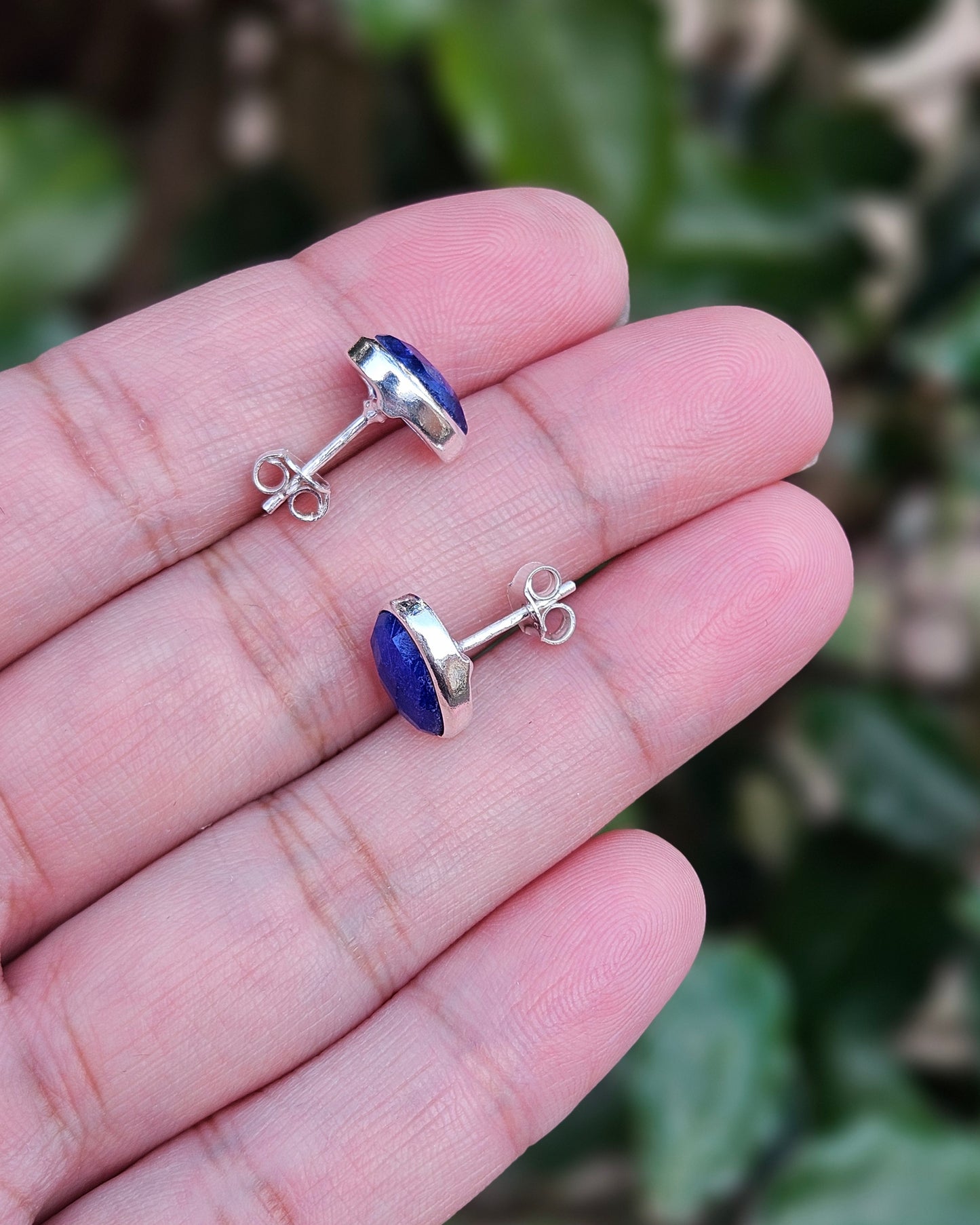Facet Geslepen Lapis Lazuli Oorknoppen Jai