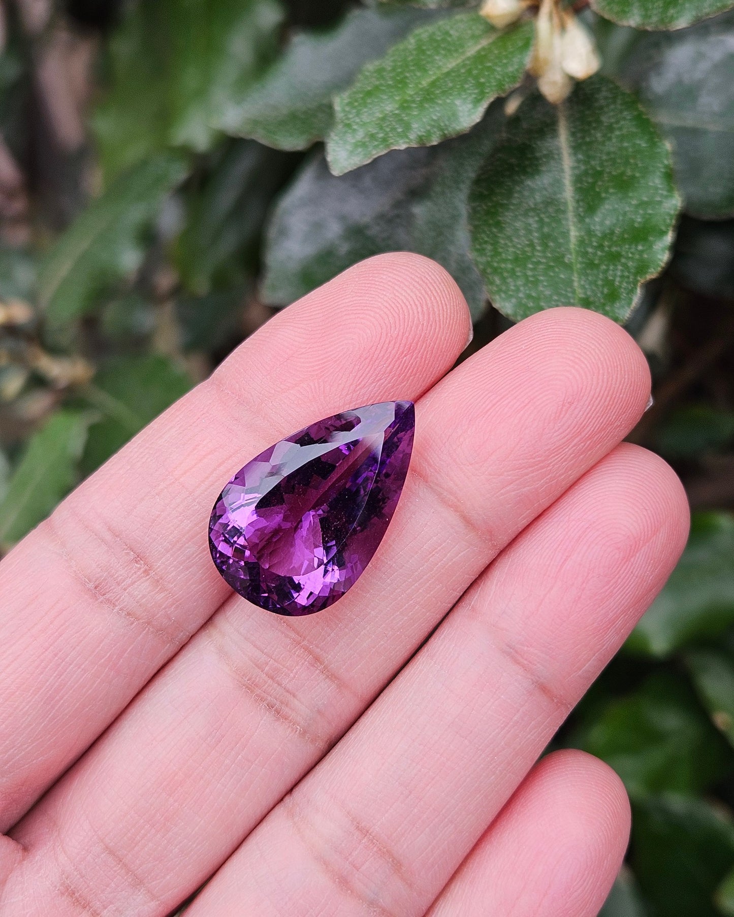 Semi-precious stone Amethyst Adiva