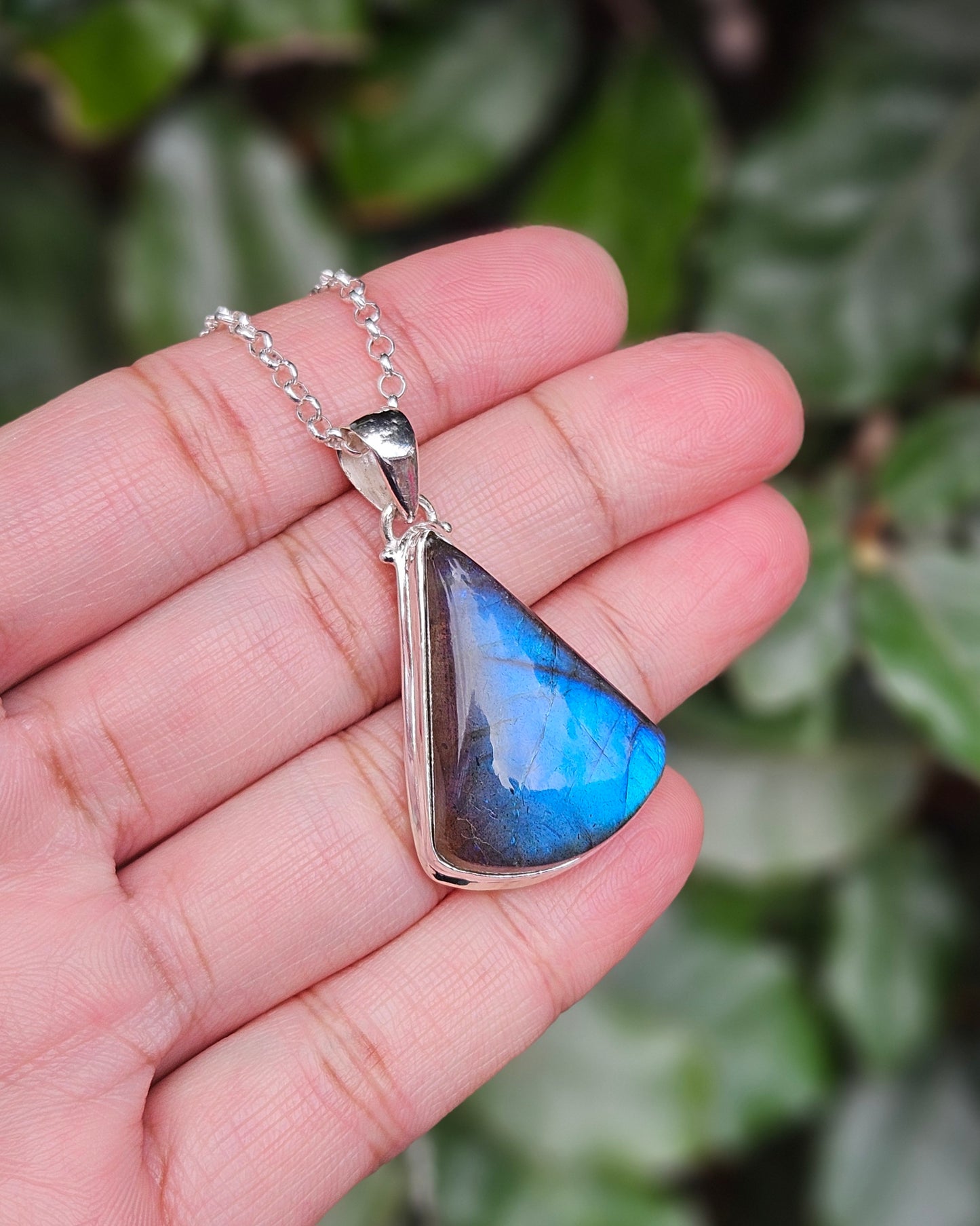 Labradorite Necklace Afia