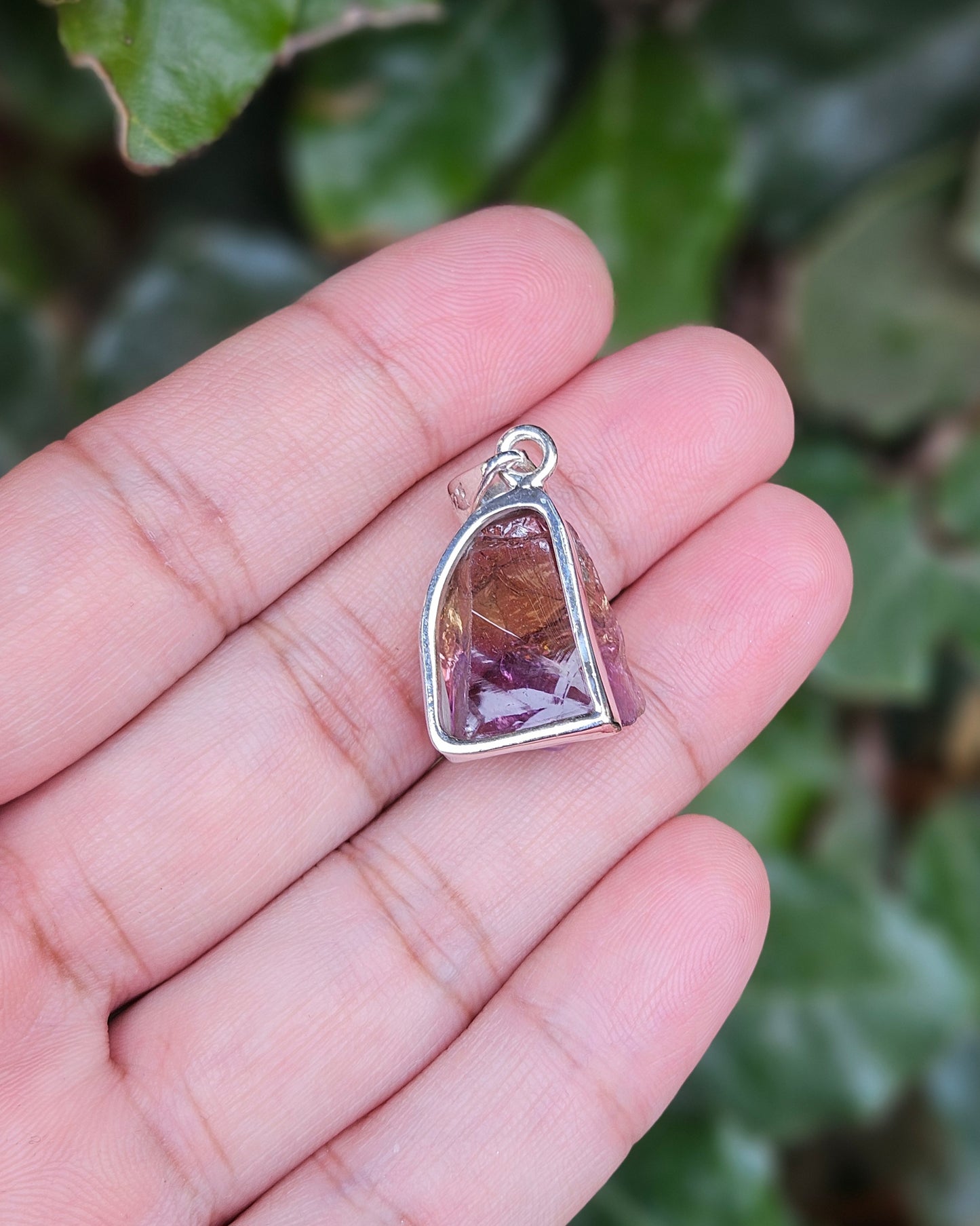 Ruwe Ametrine Hanger Dualité