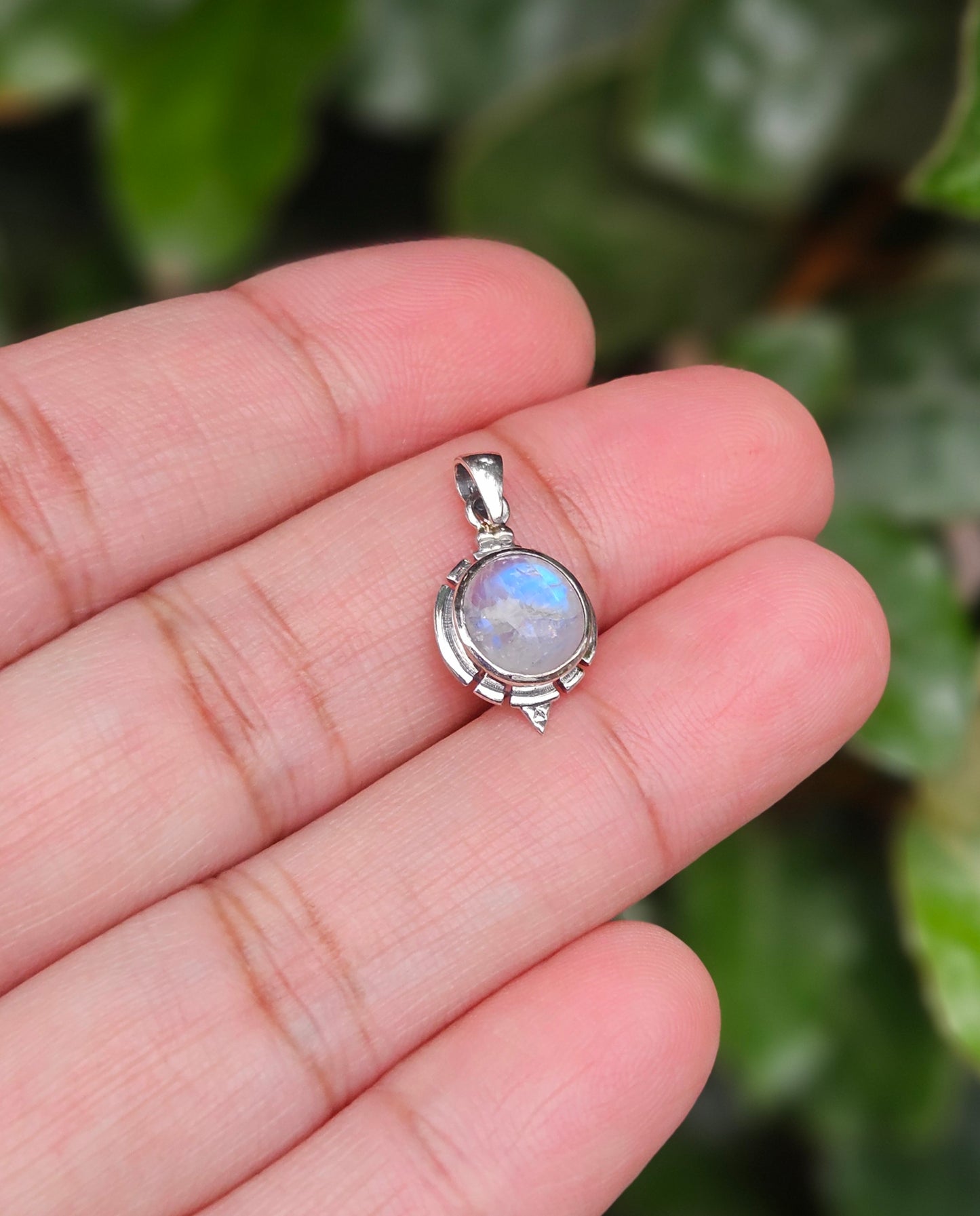 Moonstone Pendant Fiene