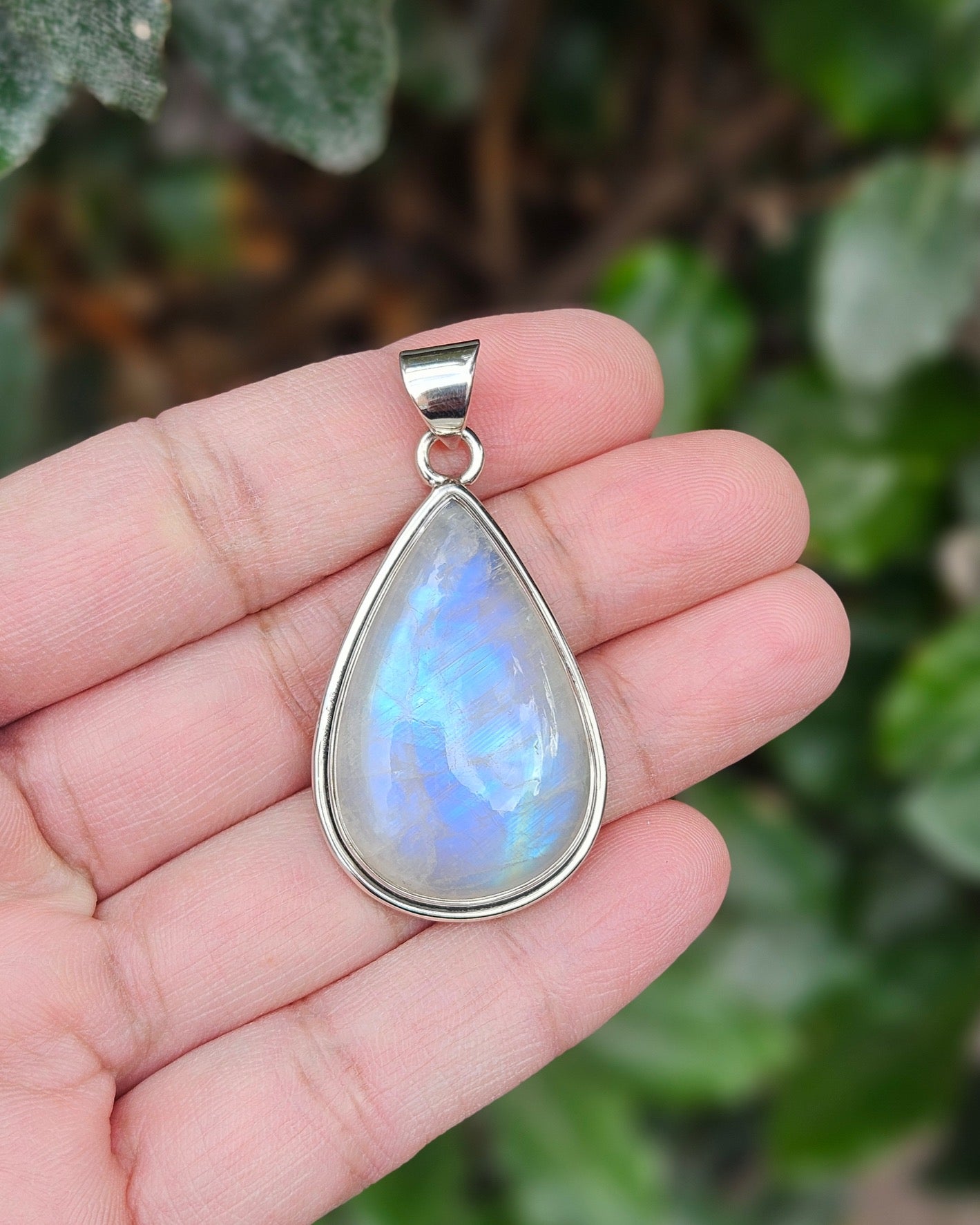 Opvallende Zilveren Maansteen Hanger Charity