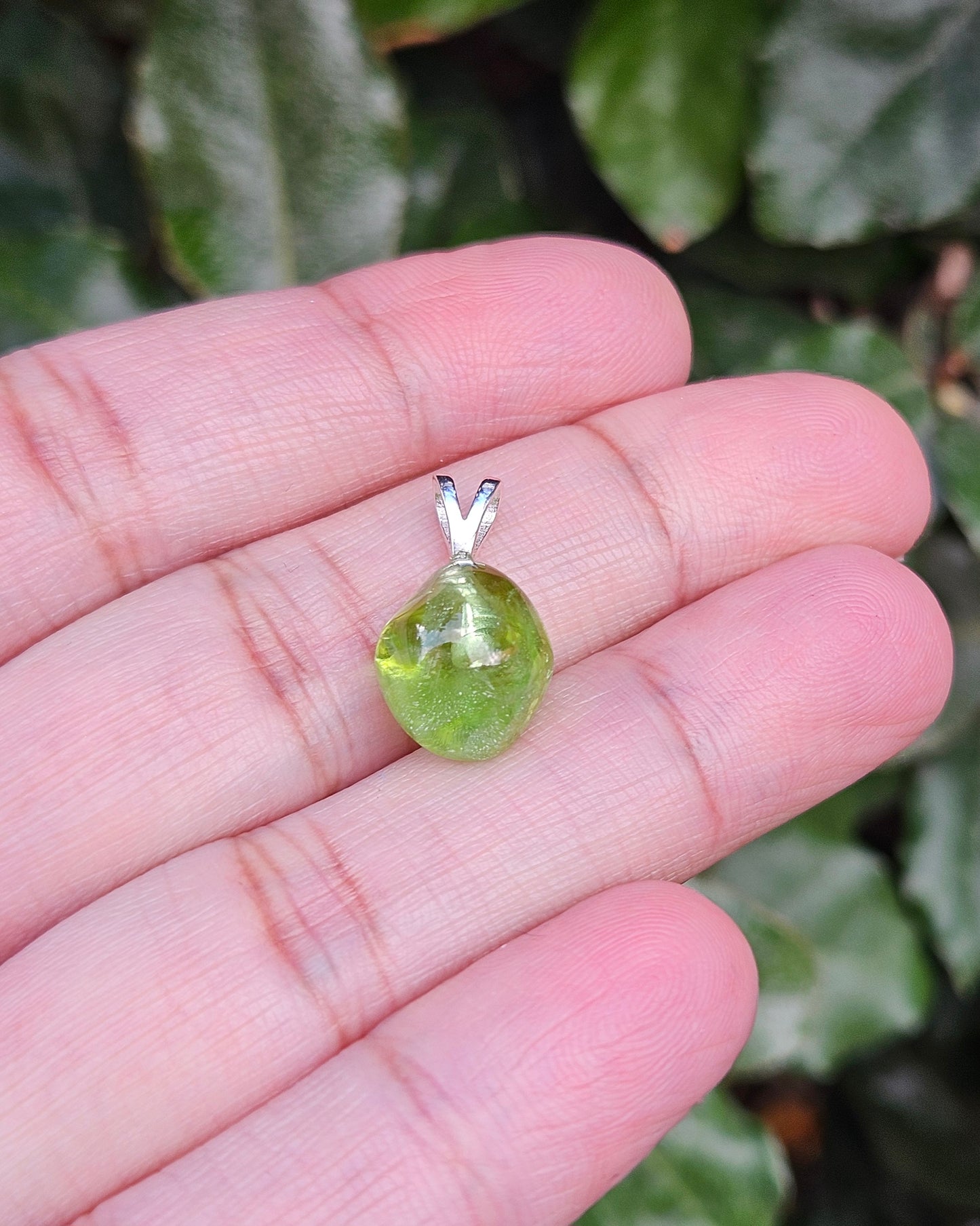 Peridot Pendant Lei