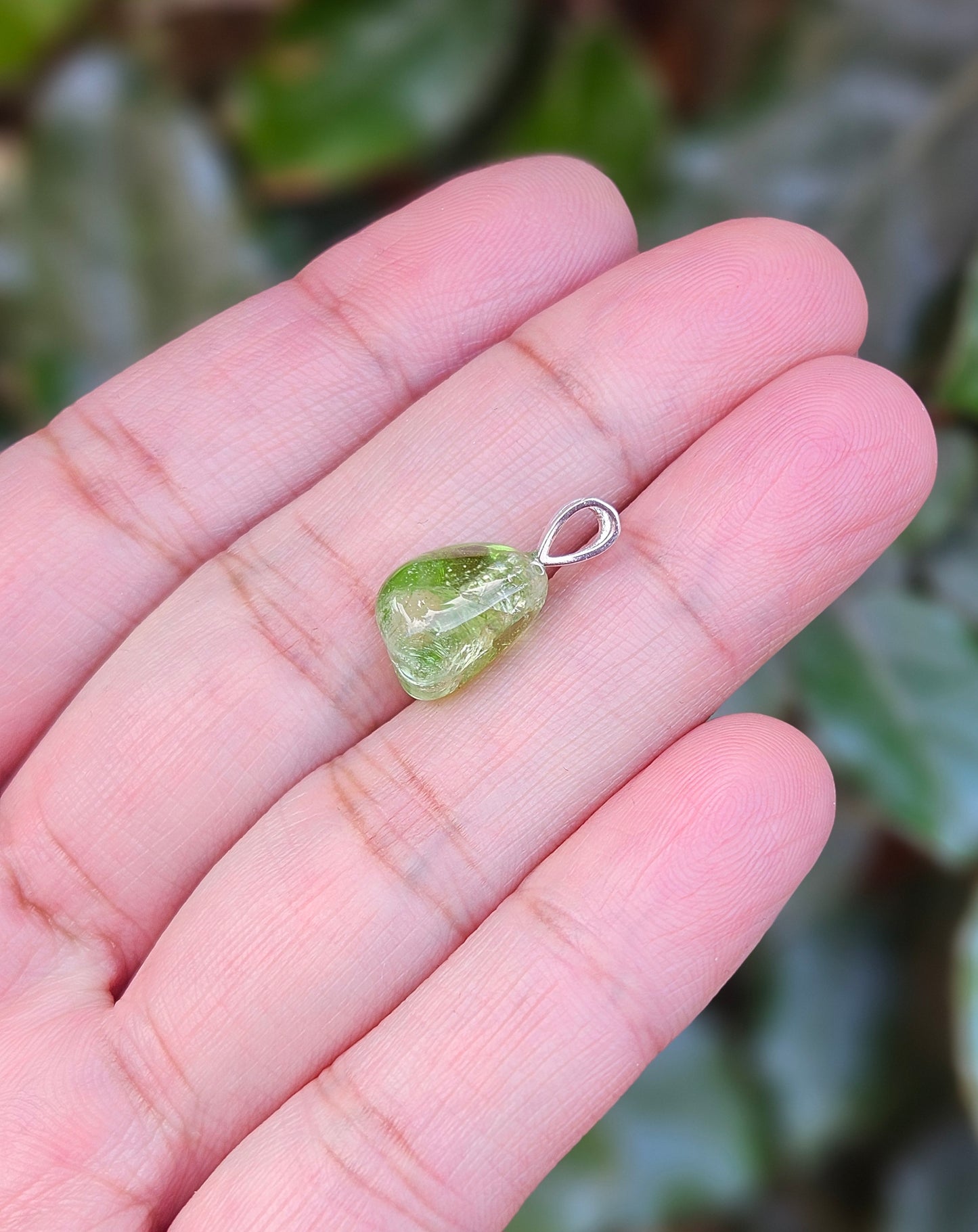 Freeform Peridot Pendant Raeni