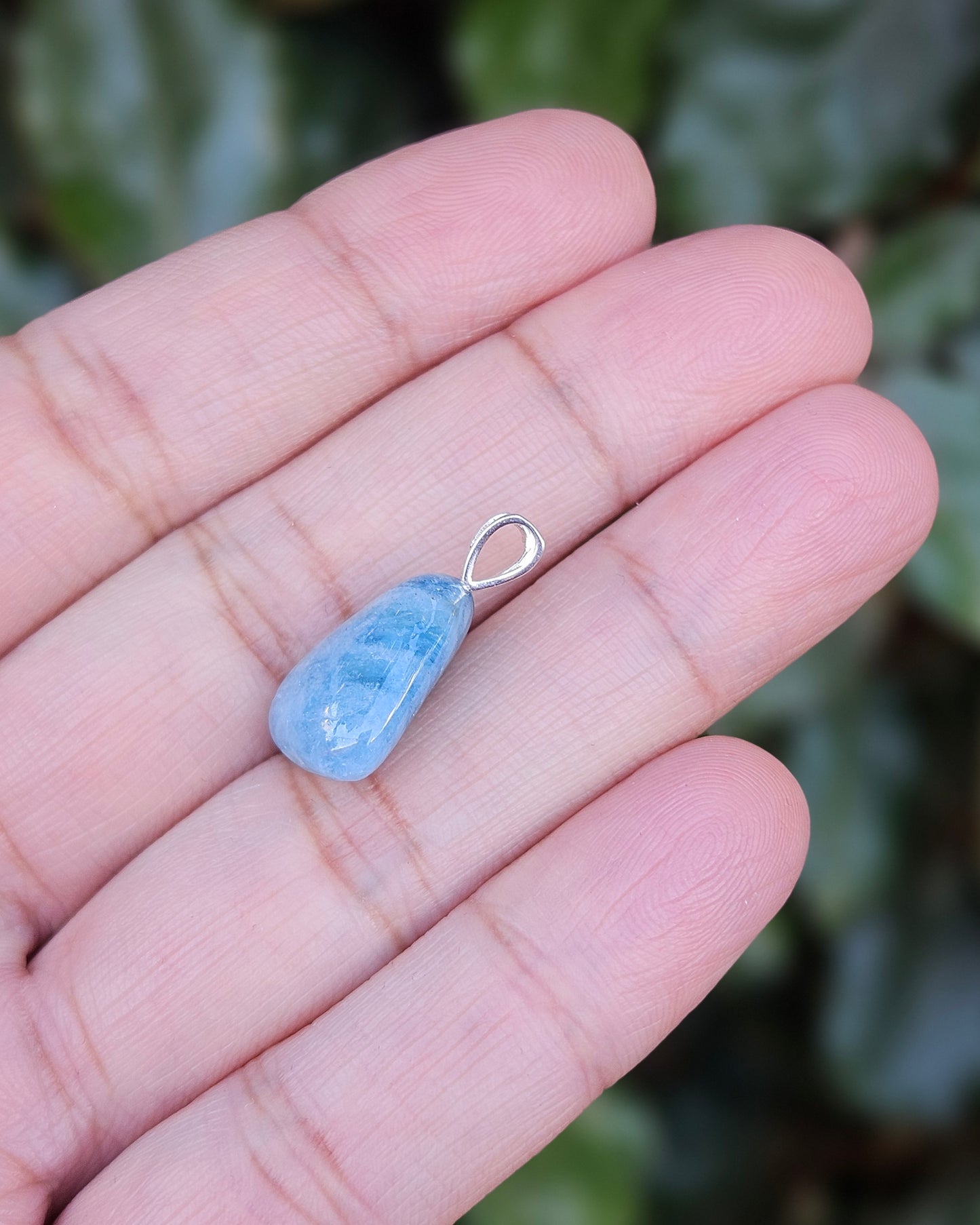 Freeform Aquamarine Pendant Noe