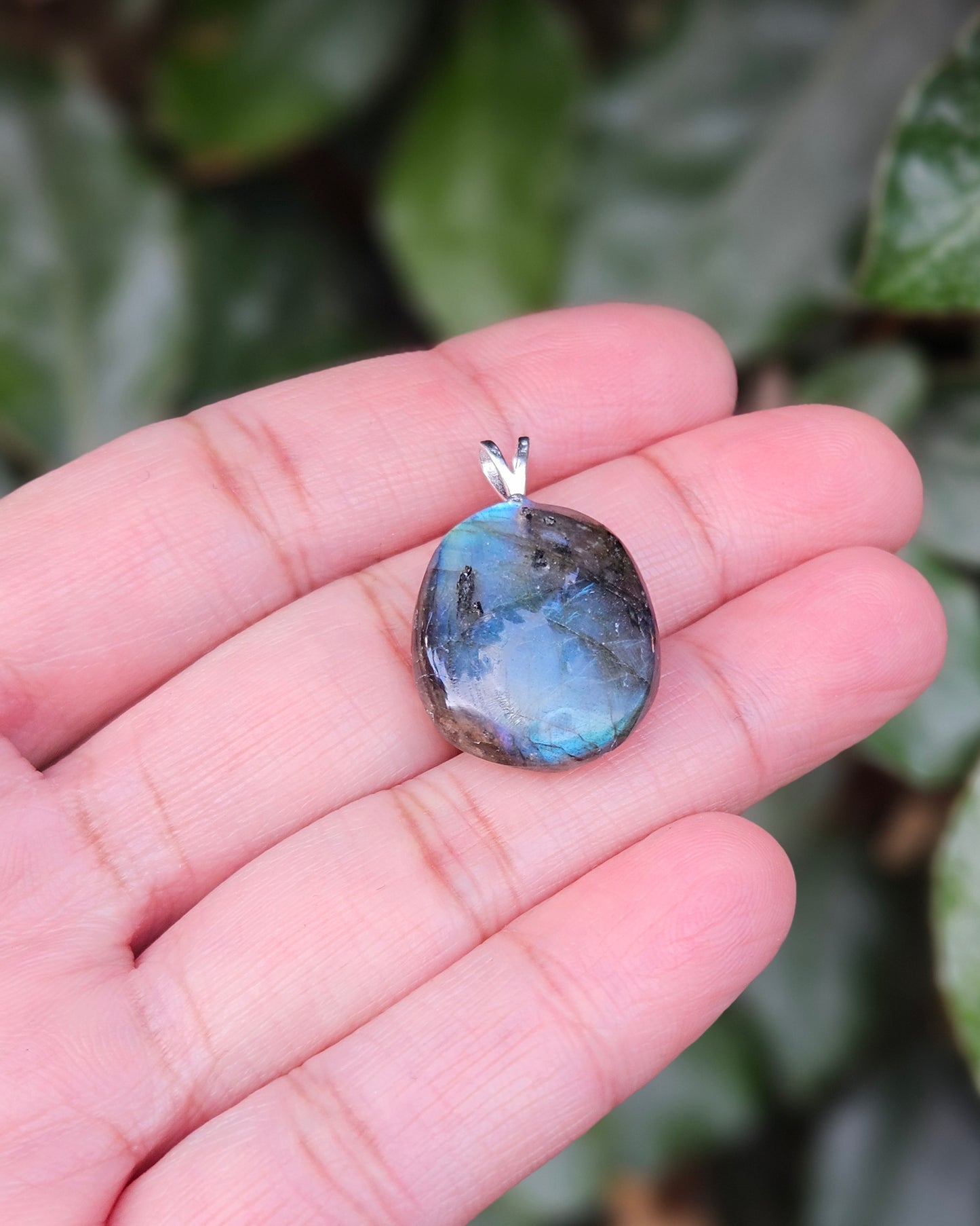 Polished Labradorite Pendant Neda