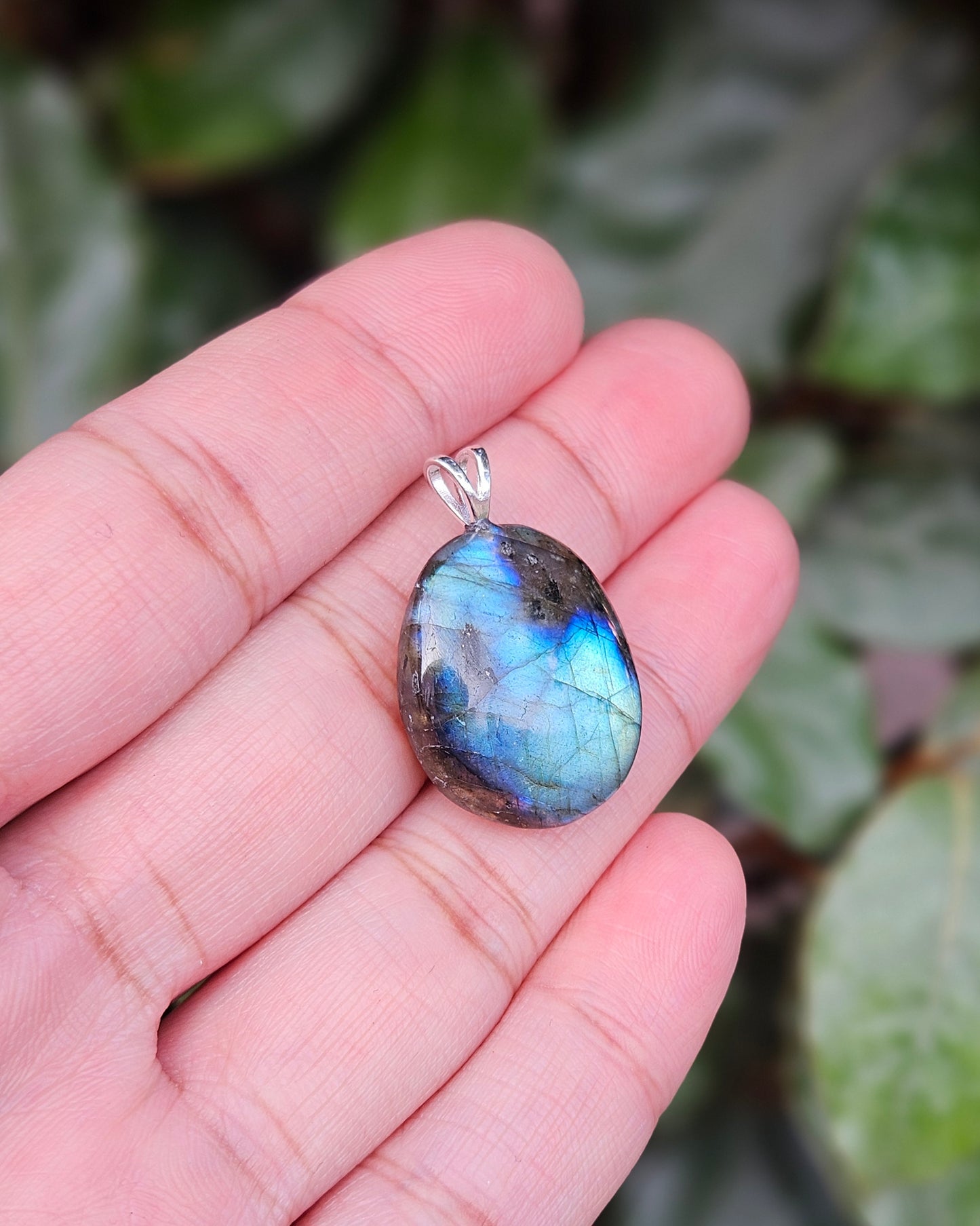 Polished Labradorite Pendant Neda