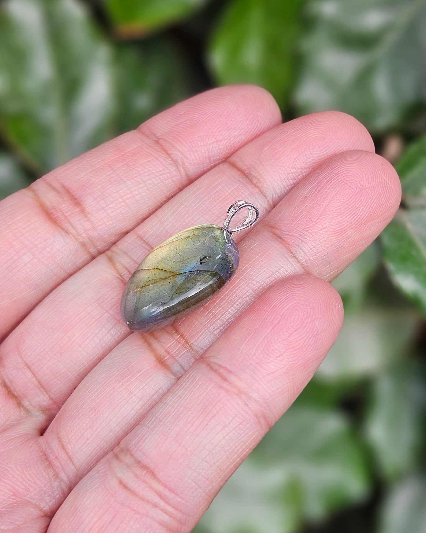 Labradorite Pendant Livi