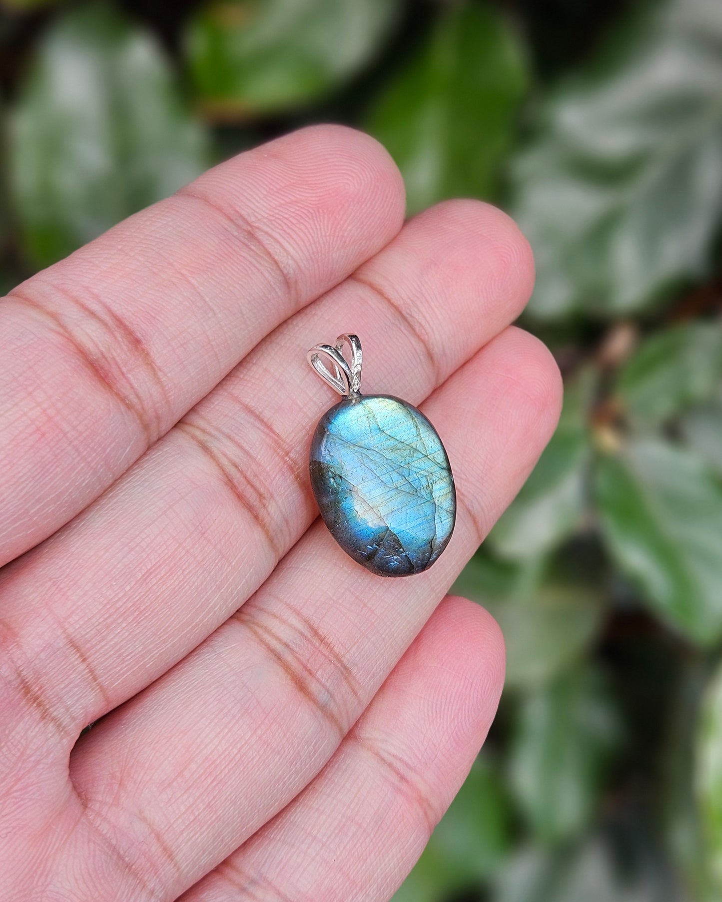 Labradorite Pendant Alexa
