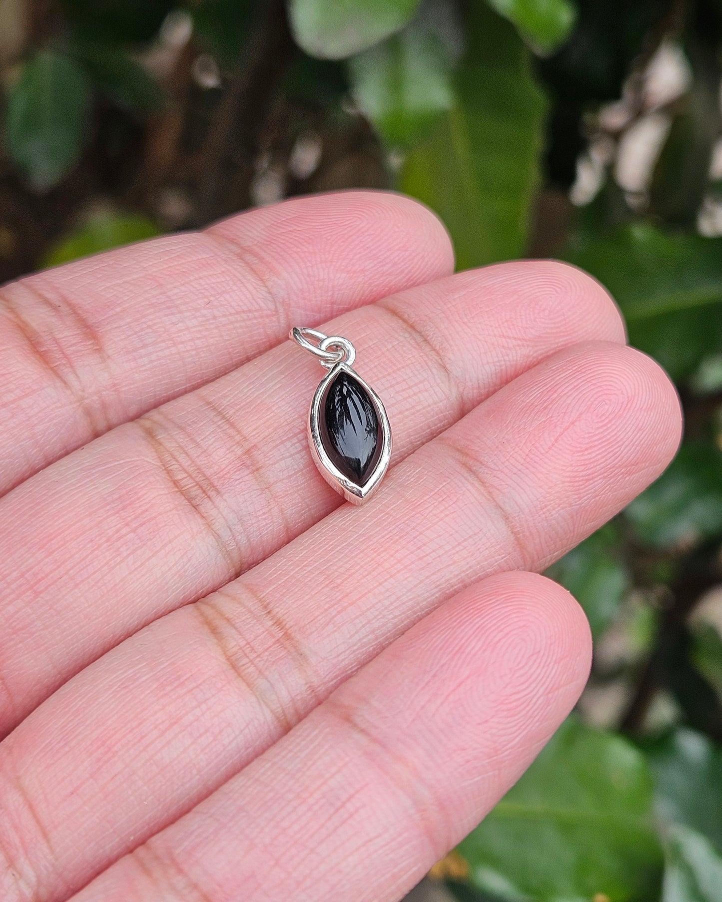Onyx Pendant Chetal