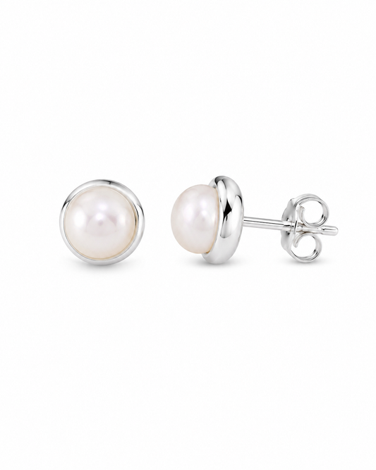 Freshwater pearl stud earrings Alma
