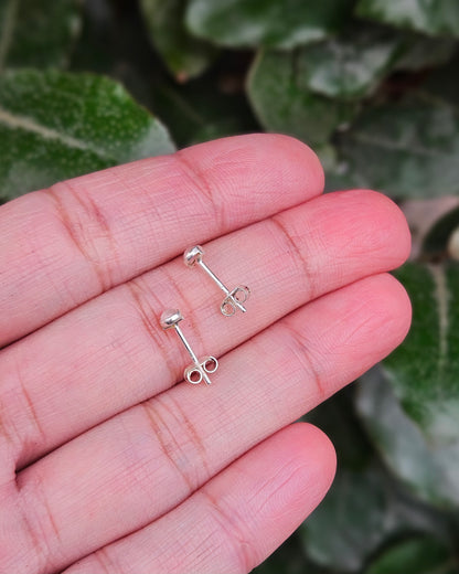 Rozekwarts Oorknoppen Amori