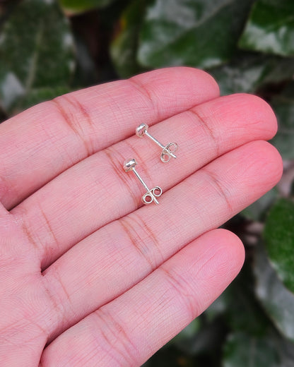 Rozekwarts Oorknoppen Amori