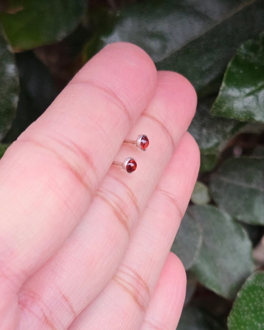 Granaat Oorknoppen Granaatti