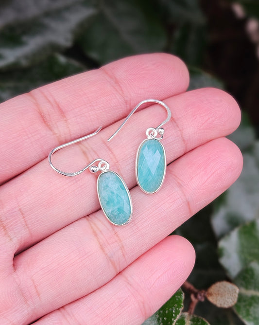 Amazoniet Oorhangers Kazumi