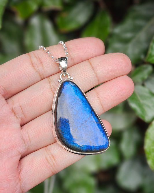 Labradorite Necklace Johari