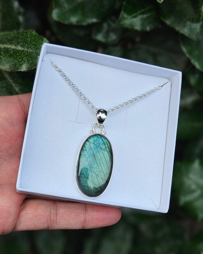 Labradorite Necklace Gyoku