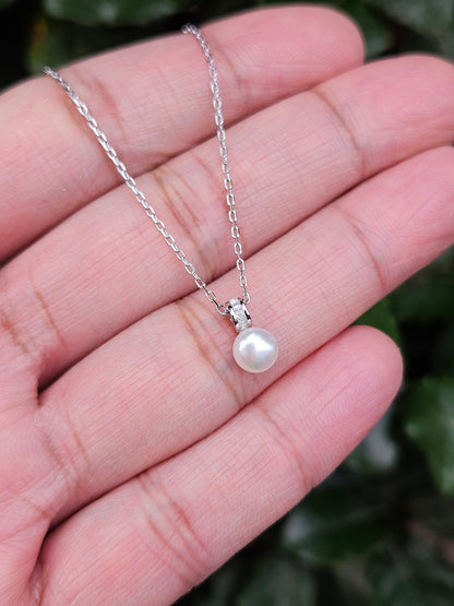 Rhodium Plated Freshwater Pearl Necklace Paru