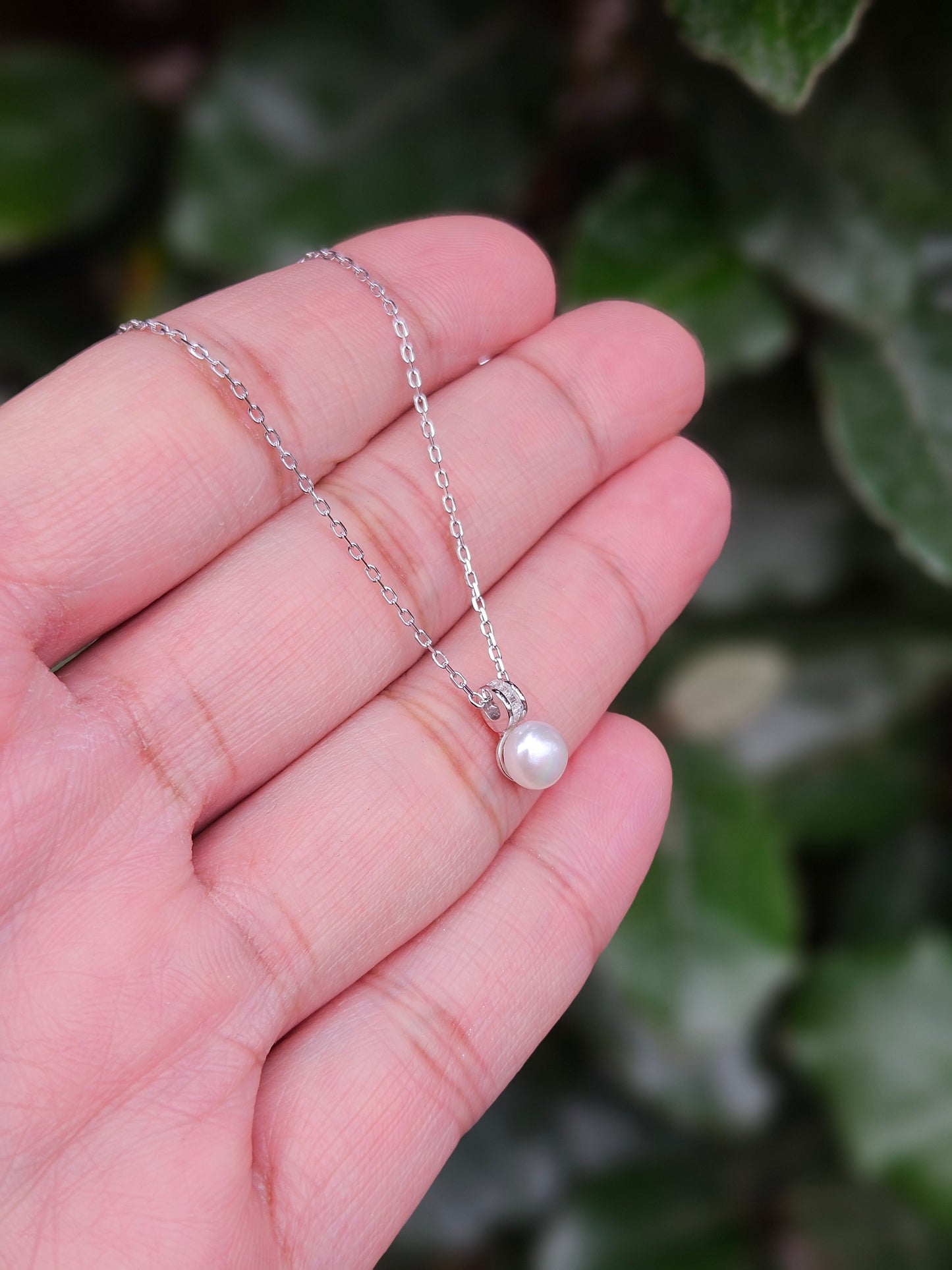 Rhodium Plated Freshwater Pearl Necklace Paru