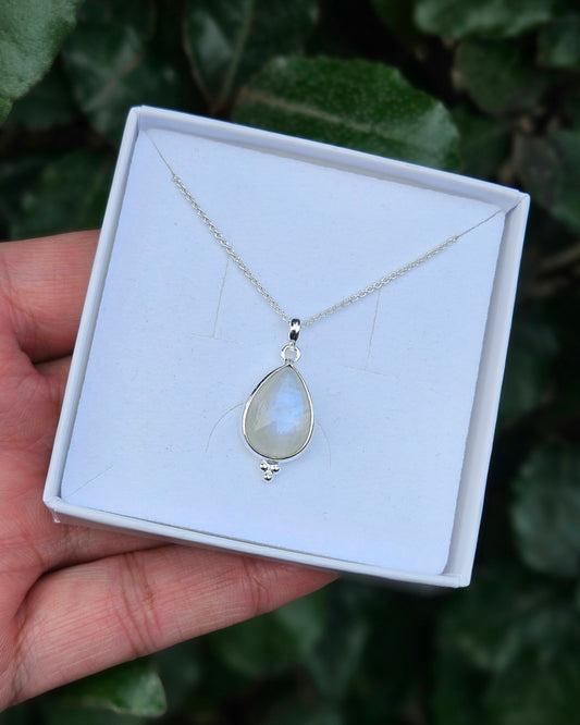Moonstone Necklace Maya