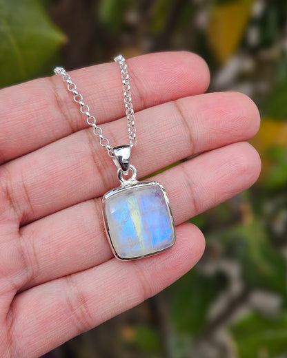 Maansteen Ketting Mitra