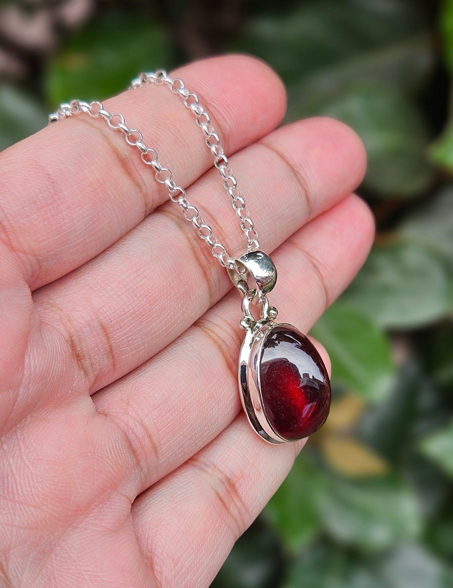 Garnet Necklace Kendra