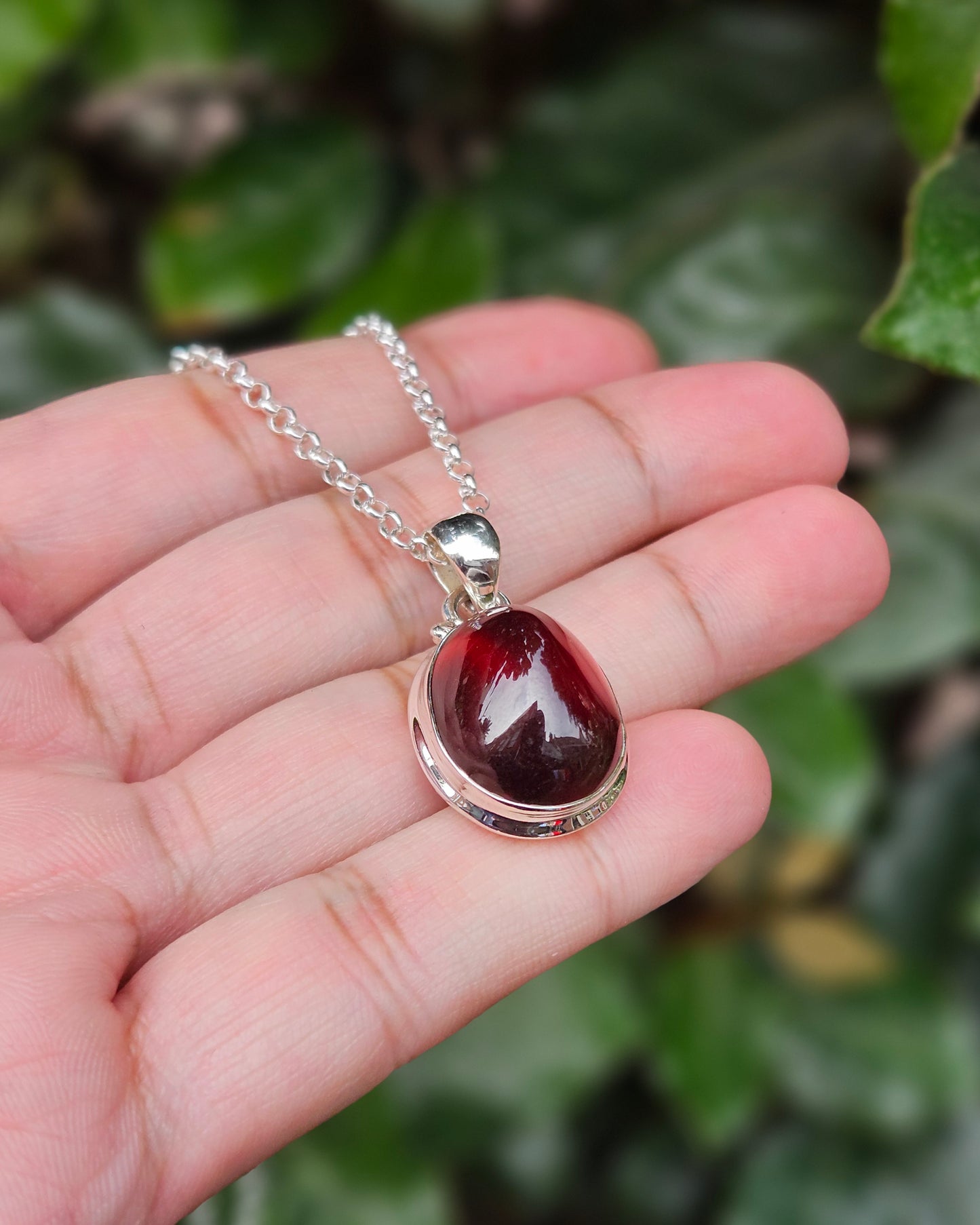 Garnet Necklace Kendra