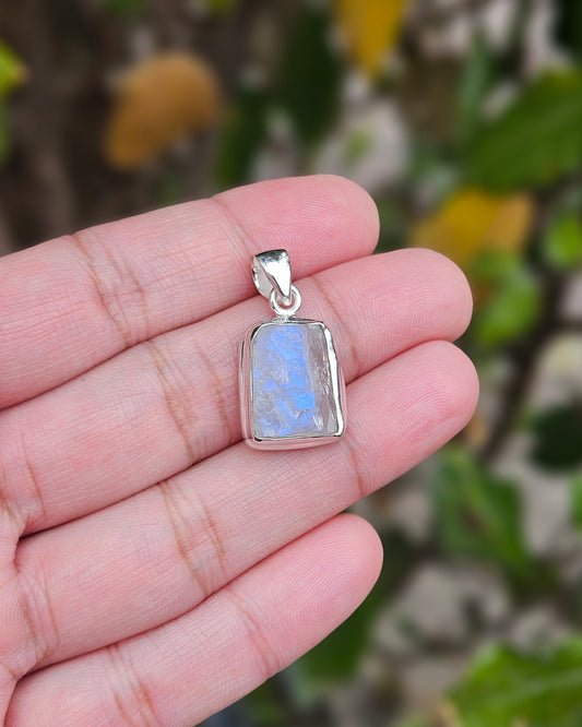 Moonstone Pendant Bliss