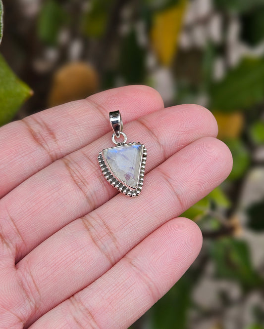 Moonstone Pendant Lux