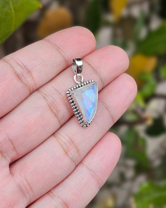 Moonstone Pendant Infinity