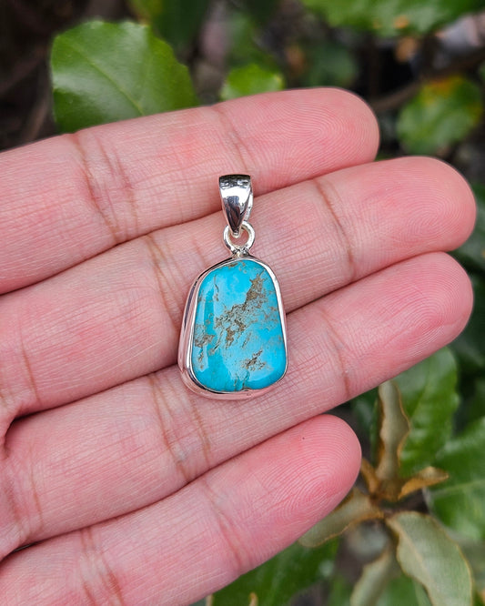 Turquoise Pendant Gonggong