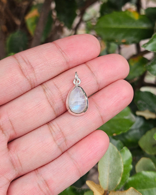 Moonstone Pendant Angeli