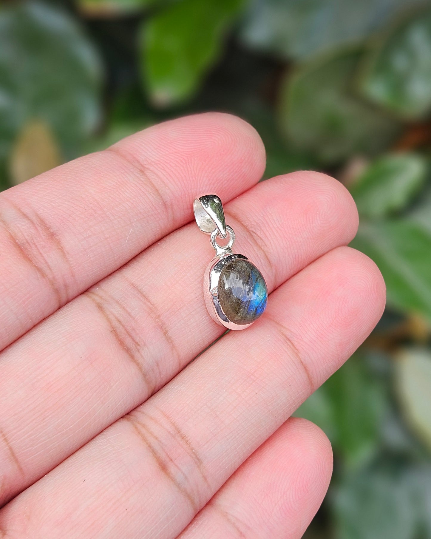 Labradorite Pendant Serapis