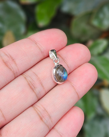 Labradorite Pendant Serapis