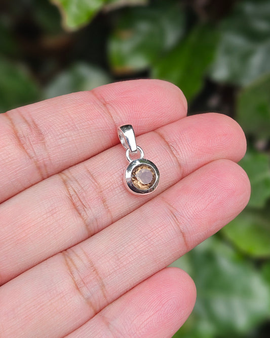 Smoky Quartz Pendant Pip