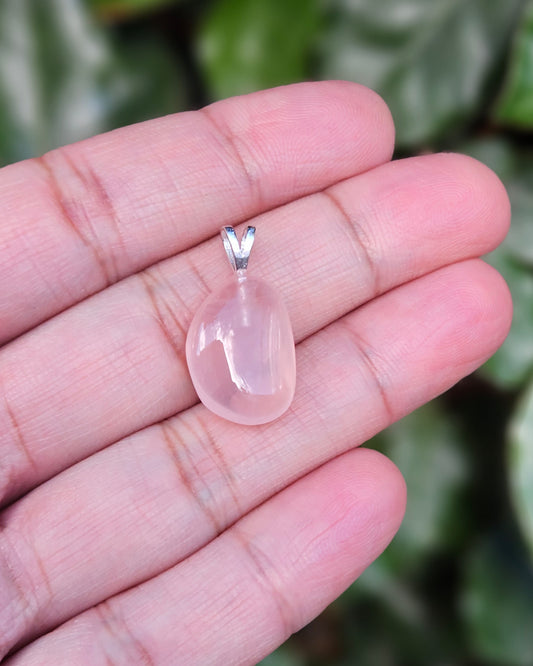 Rose Quartz Pendant Hana
