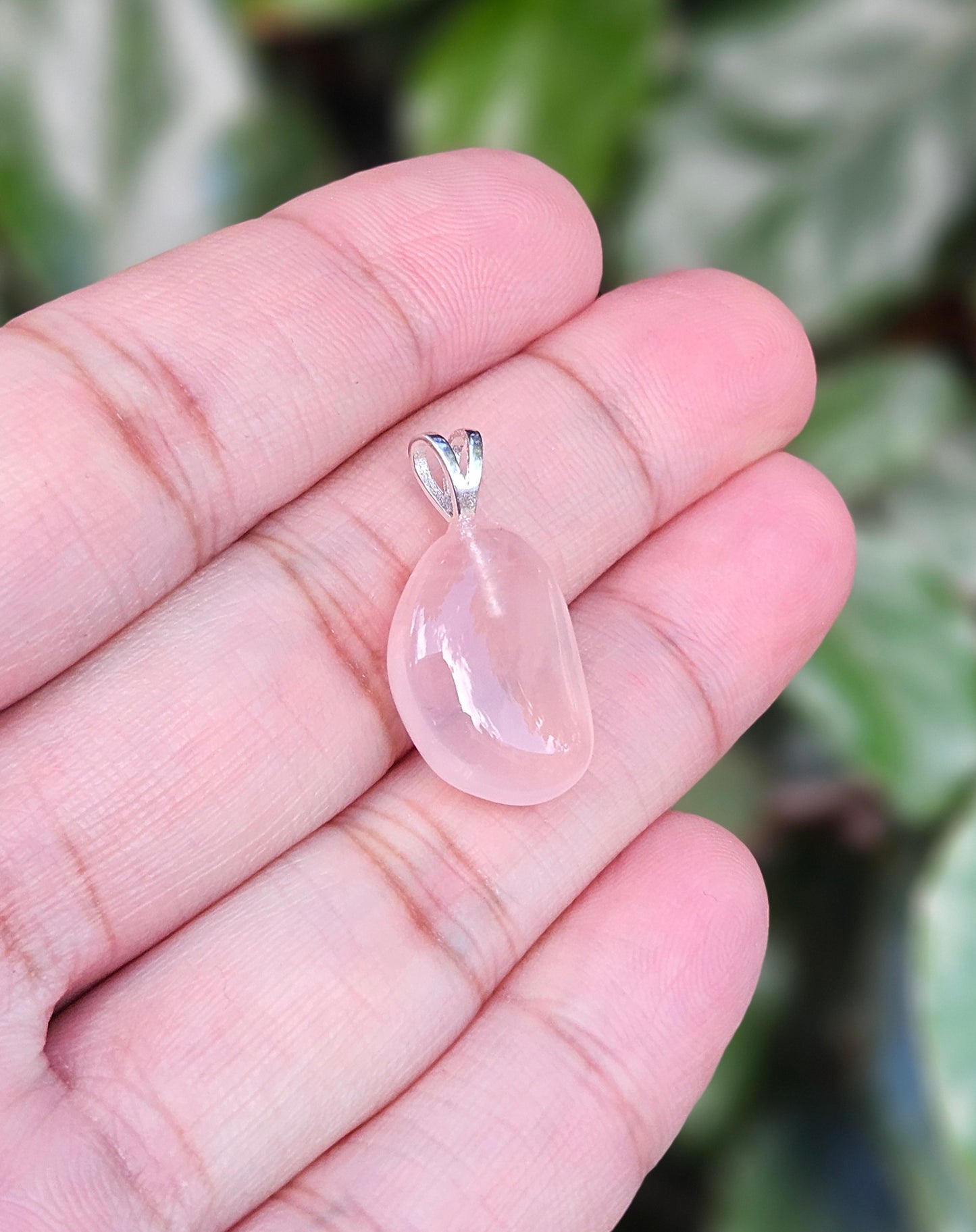 Rose Quartz Pendant Hana