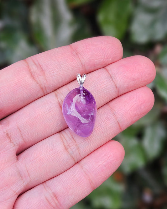 Freeform Amethyst Pendant Ishi