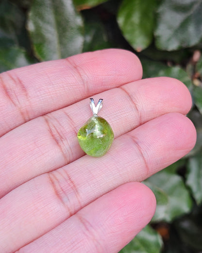Peridot Pendant Lei