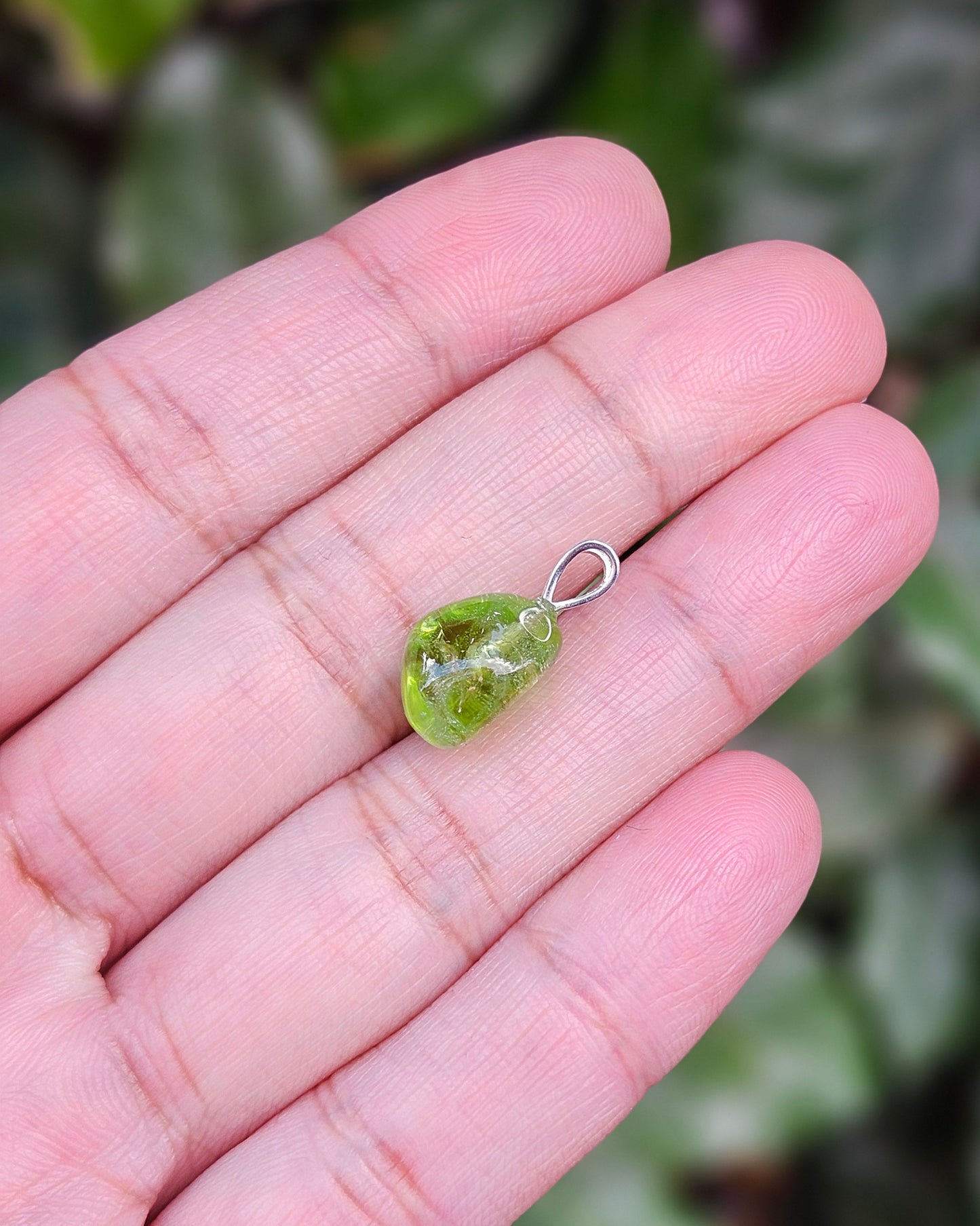 Peridot Pendant Lei
