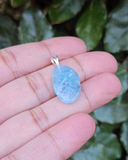 Freeform Aquamarine Pendant Tranquilla