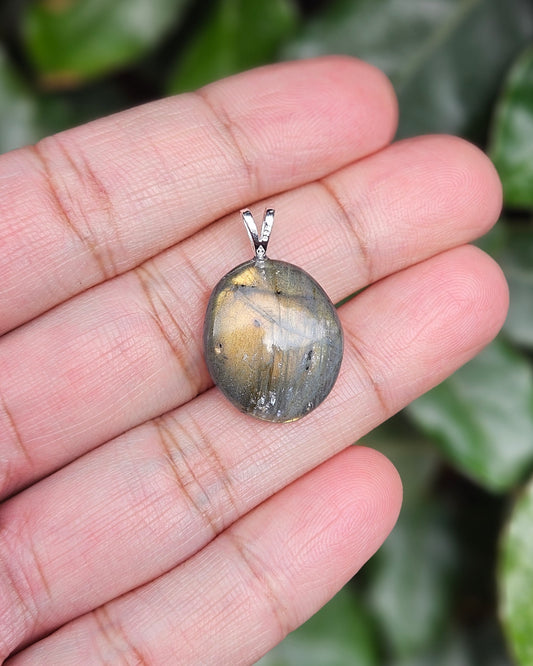 Labradorite Pendant Minna