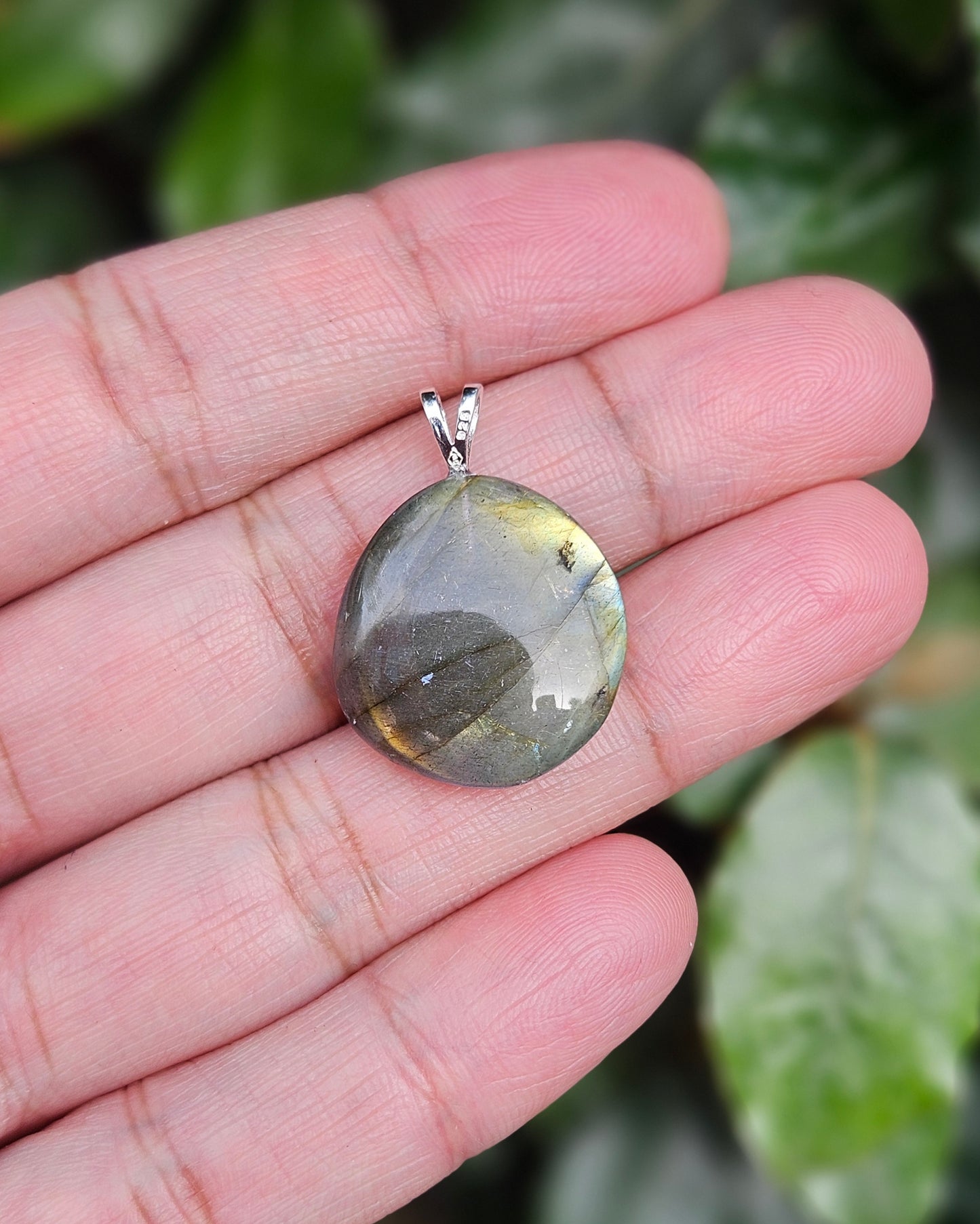 Labradorite Pendant Livi