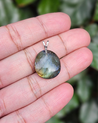 Labradorite Pendant Minthe