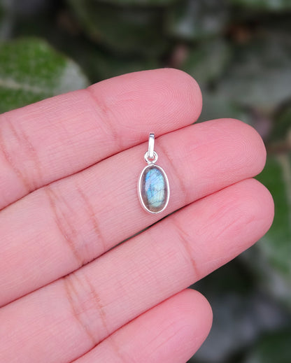 Labradorite Pendant Kijani