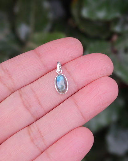 Labradorite Pendant Kijani