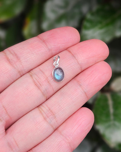 Labradoriet Hanger Fay