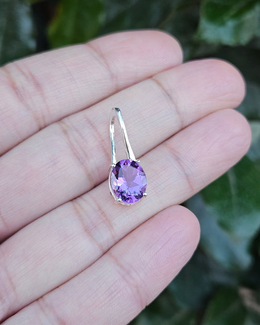 Amethist Hanger Suojella