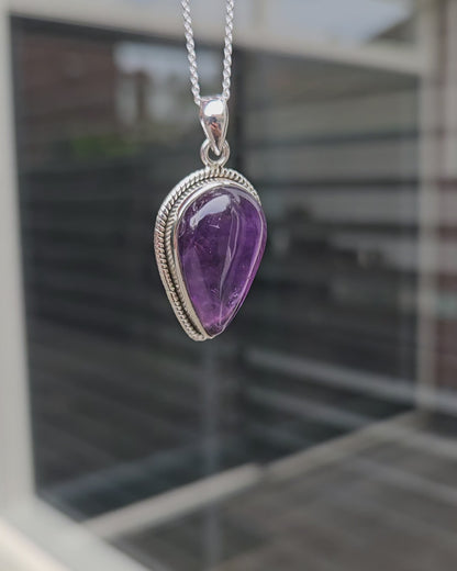 Amethyst Pendant Casta
